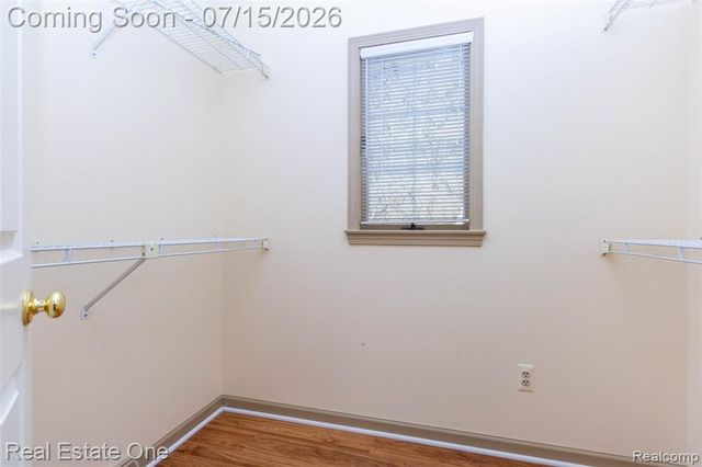 18801 Maple Circle 13, Clinton Township, MI 48036