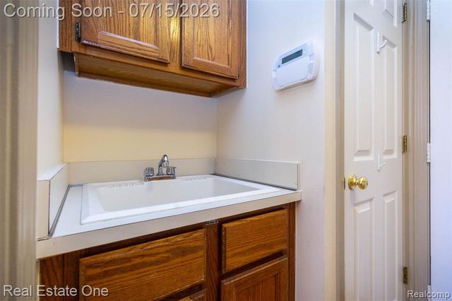 18801 Maple Circle 13, Clinton Township, MI 48036