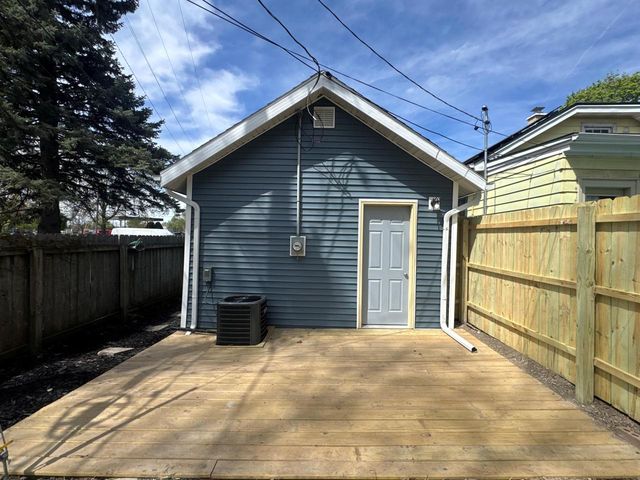 709 Dexter STREET, Madison, WI 53704