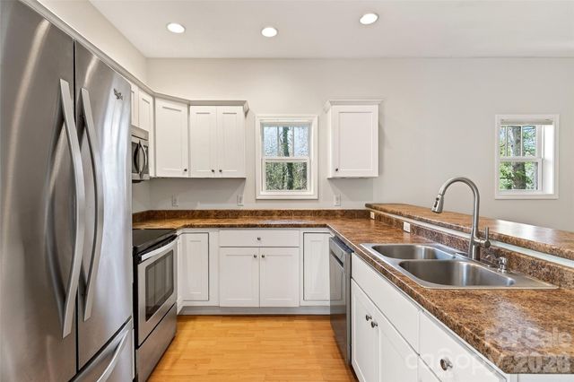 104 Hiawassee Avenue, Black Mountain, NC 28711