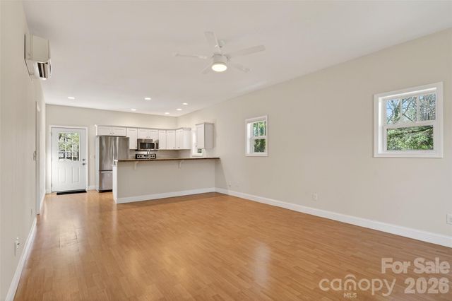 104 Hiawassee Avenue, Black Mountain, NC 28711