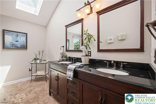 3 Tulip Court, Easton, PA 18045