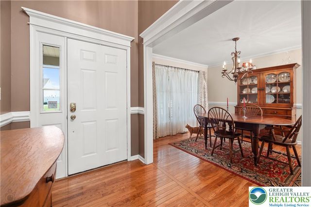 3 Tulip Court, Easton, PA 18045