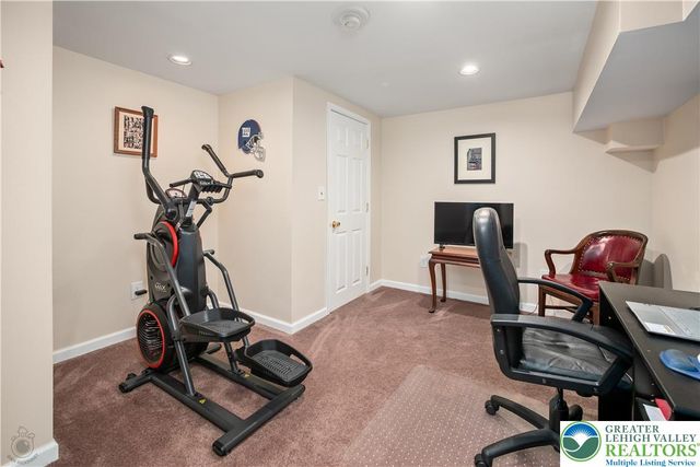 3 Tulip Court, Easton, PA 18045