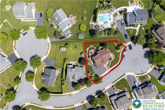 3 Tulip Court, Easton, PA 18045