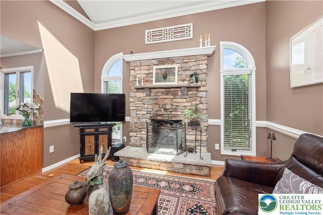 3 Tulip Court, Easton, PA 18045