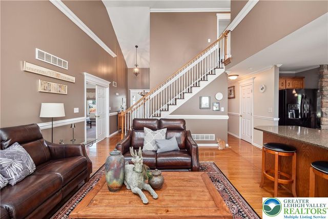 3 Tulip Court, Easton, PA 18045
