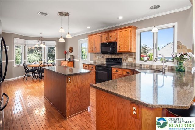 3 Tulip Court, Easton, PA 18045
