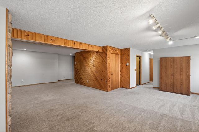 17229 Van Buren Street NE, Ham Lake, MN 55304