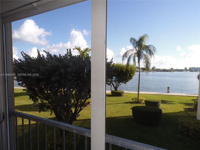 3020 Marcos Dr S214, Aventura, FL 33160