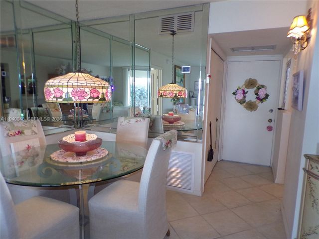 3020 Marcos Dr S214, Aventura, FL 33160