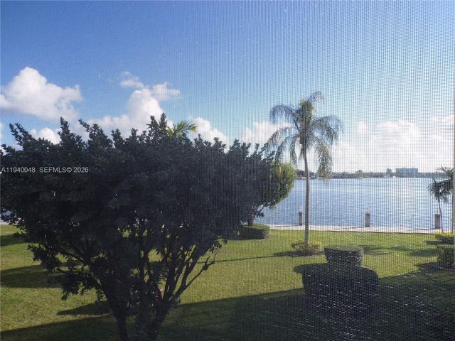 3020 Marcos Dr S214, Aventura, FL 33160