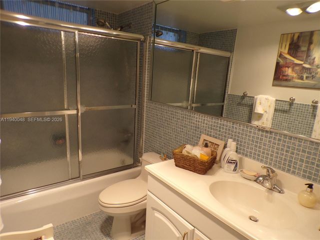 3020 Marcos Dr S214, Aventura, FL 33160