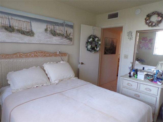 3020 Marcos Dr S214, Aventura, FL 33160