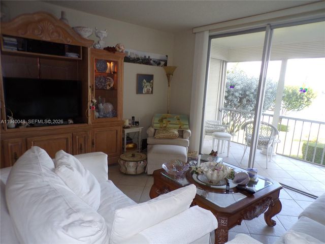 3020 Marcos Dr S214, Aventura, FL 33160