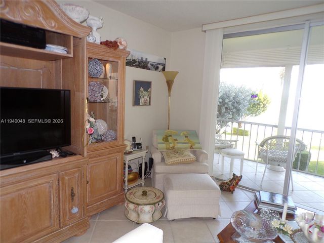 3020 Marcos Dr S214, Aventura, FL 33160