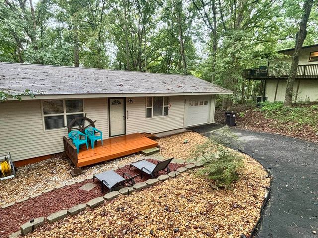 61 Tomino Way, Hot Springs Village, AR 71909