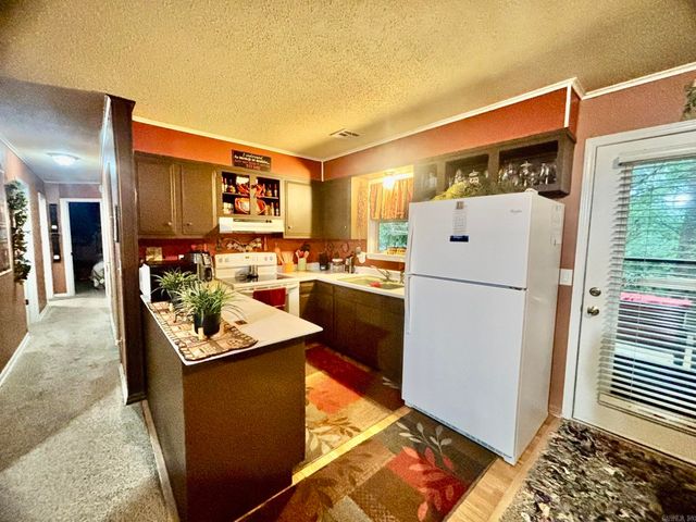 61 Tomino Way, Hot Springs Village, AR 71909