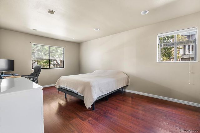 921 S Walden Street 105, Aurora, CO 80017