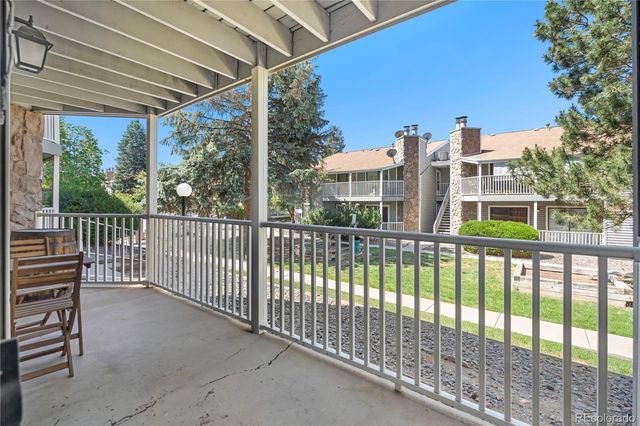 921 S Walden Street 105, Aurora, CO 80017