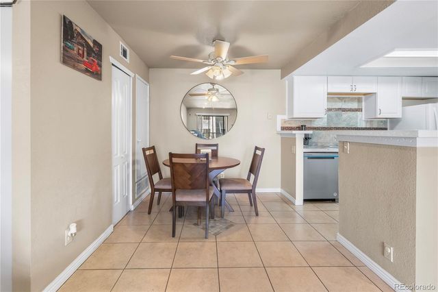 921 S Walden Street 105, Aurora, CO 80017