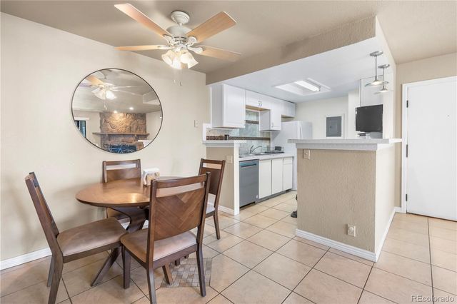 921 S Walden Street 105, Aurora, CO 80017
