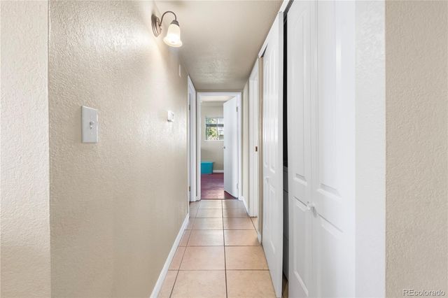 921 S Walden Street 105, Aurora, CO 80017