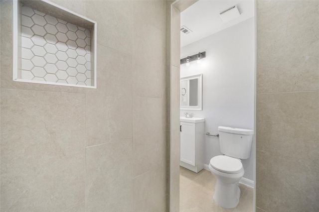 12611 S Coast Drive, Houston, TX 77047