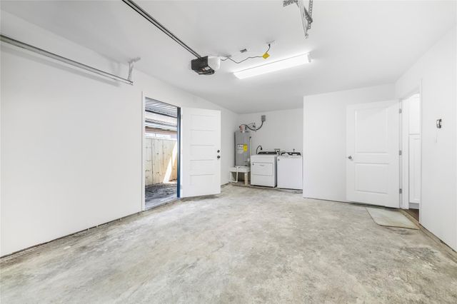 12611 S Coast Drive, Houston, TX 77047