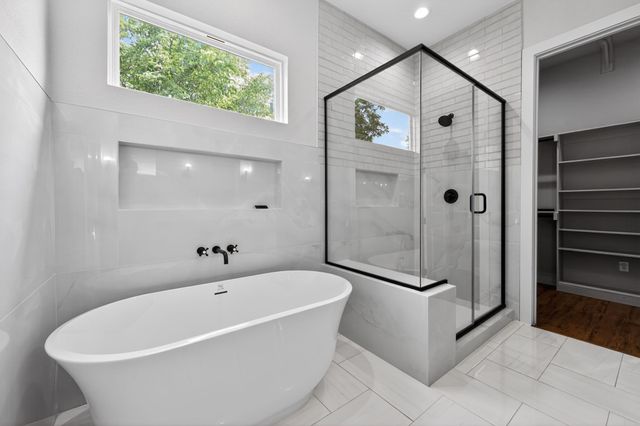 3711 Metropolitan Avenue, Dallas, TX 75210