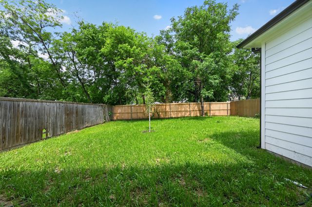 3711 Metropolitan Avenue, Dallas, TX 75210