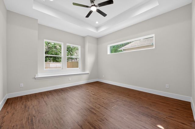 3711 Metropolitan Avenue, Dallas, TX 75210