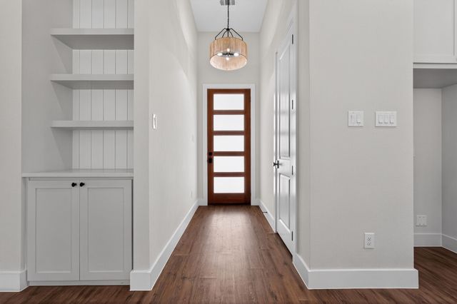 3711 Metropolitan Avenue, Dallas, TX 75210