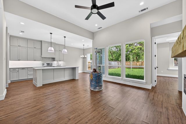 3711 Metropolitan Avenue, Dallas, TX 75210