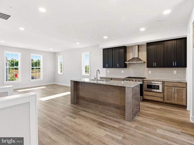23 SNAP DRAGON RD, Carlisle, PA 17015