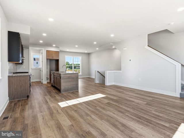 23 SNAP DRAGON RD, Carlisle, PA 17015