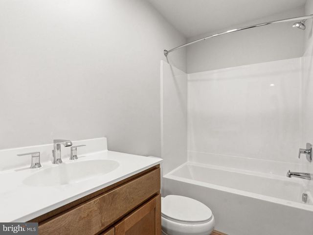 23 SNAP DRAGON RD, Carlisle, PA 17015
