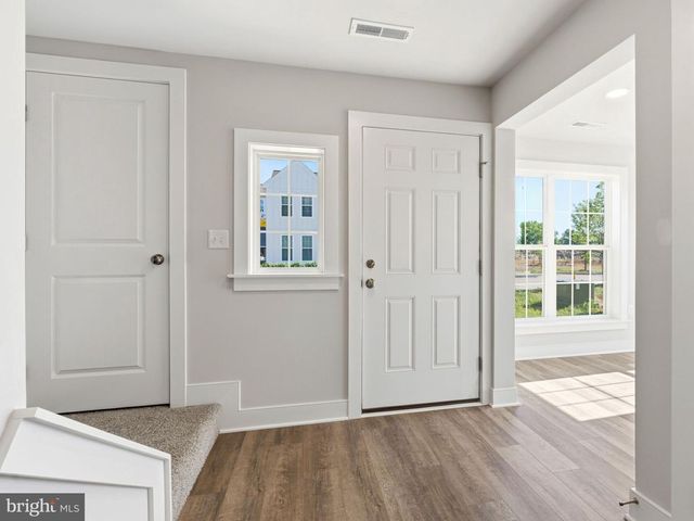 23 SNAP DRAGON RD, Carlisle, PA 17015