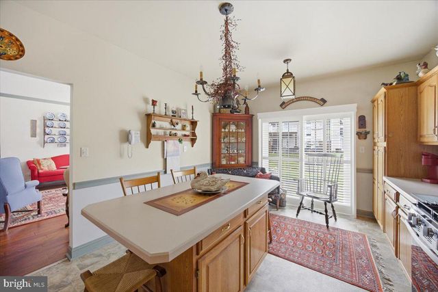 19 GRAND BANKS CIR, Marlton, NJ 08053