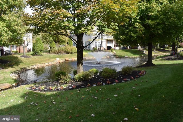 19 GRAND BANKS CIR, Marlton, NJ 08053