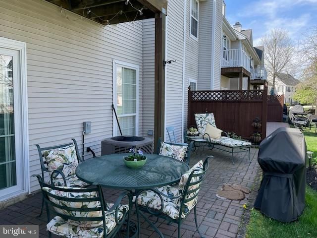 19 GRAND BANKS CIR, Marlton, NJ 08053