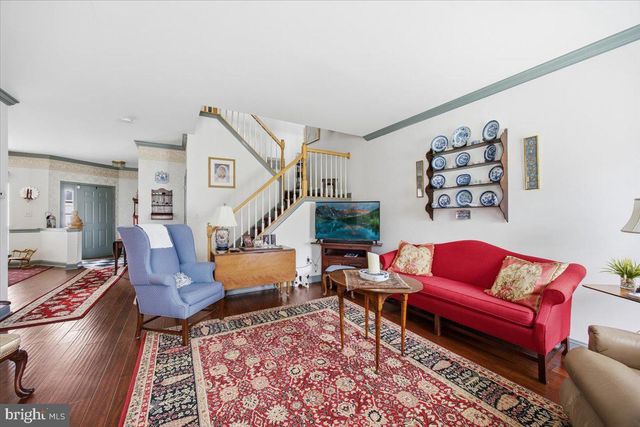 19 GRAND BANKS CIR, Marlton, NJ 08053