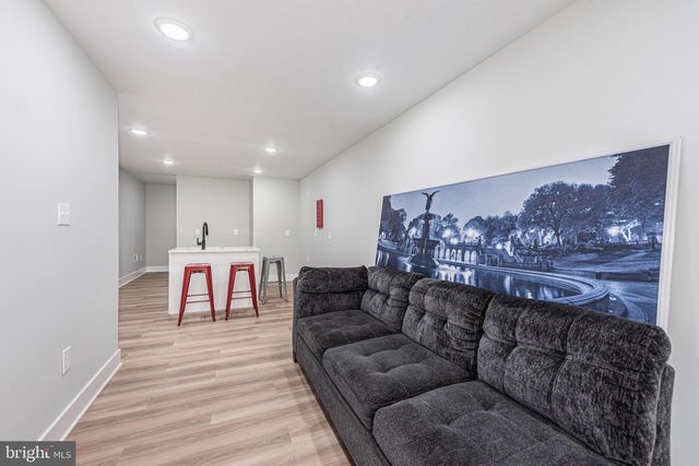 1005 N MOUNT ST, Baltimore, MD 21217