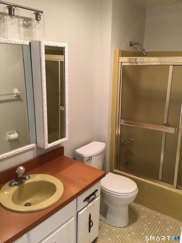 330 Short Beach Road G12, East Haven, CT 06512