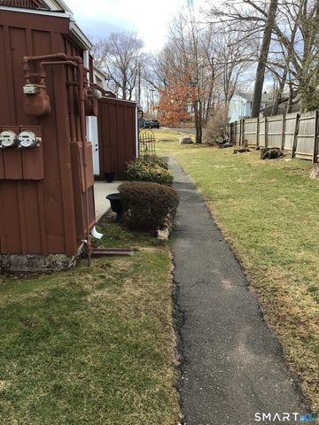 330 Short Beach Road G12, East Haven, CT 06512