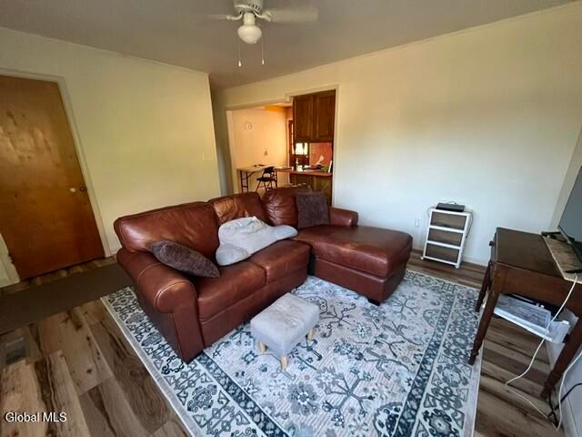 3 Ryder Avenue, Moreau, NY 12803