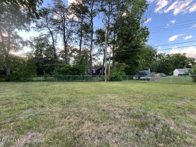 3 Ryder Avenue, Moreau, NY 12803