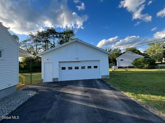 3 Ryder Avenue, Moreau, NY 12803