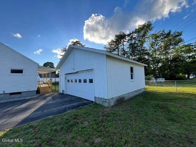 3 Ryder Avenue, Moreau, NY 12803