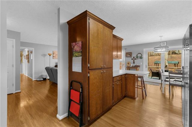 6124 Clyde Connor Rd, Murrayville, GA 30564